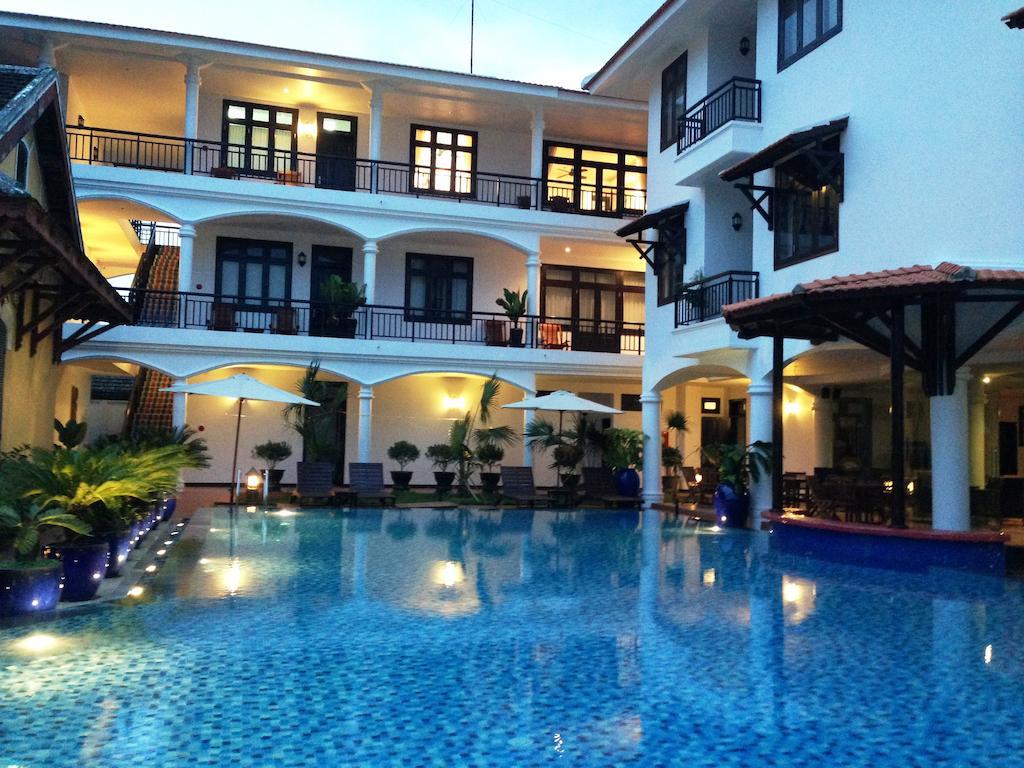 Le Domaine De Cocodo Apartment Хуе Екстериор снимка